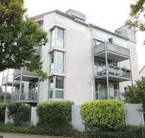 Attraktive 4-Zimmer-Wohnung, zwei Balkone und TG-Stellplatz in Mannheim (Erbpacht)