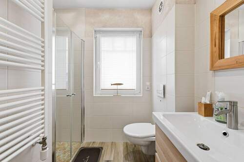 Gäste WC - Einfamilienhaus mit 144,00 m&sup2; in Berlin zum Kaufen