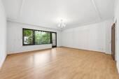 Wohnzimmer - 5 Zimmer Doppelhaushälfte zum Kaufen in Berlin