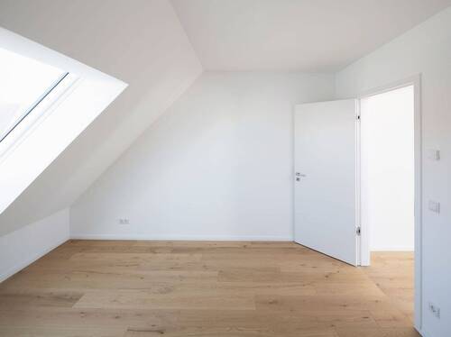 Zimmer 2 - 