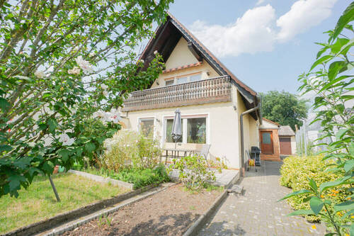 Ansicht Süd - Ein- bis Zweifamilienhaus mit Potenzial - ideal für Familie & Mehrgenerationenwohnen