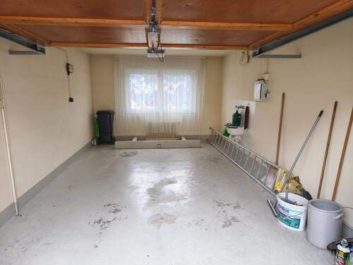 Garage - 