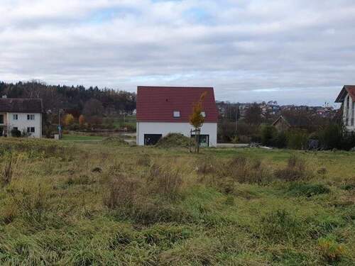 Hausansicht - ZWANGSVERSTEIGERUNG: EFH ohne zusätzliche Käuferprovision ab TEUR 420 möglich !