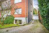 Garageneinfahrt - Mehrfamilienhaus, Wohnhaus zum Kaufen in Aachen