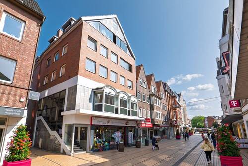 Königstraße - 2 Zimmer Mehrfamilienhaus, Wohnhaus zum Kaufen in Elmshorn