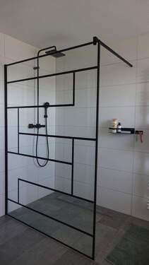 Walk-in Dusche im Bad OG - 