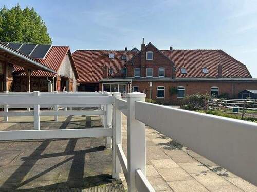 Paddocks und Ansicht Haus - 