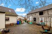 Hofansicht - 5 Zimmer Einfamilienhaus zum Kaufen in Königs Wusterhausen