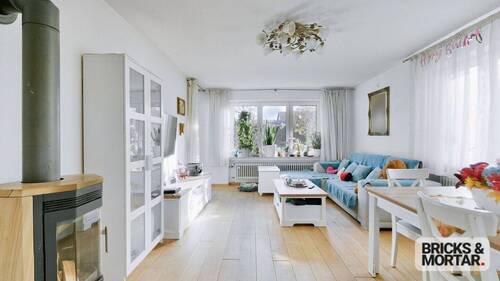 Wohnzimmer - Etagenwohnung mit 116,90 m&sup2; in Röfingen zum Kaufen