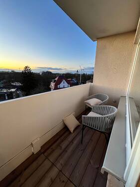 Zimmer 3 Balkon.jpg - WG-Zimmer in München-Moosach – Ab sofort frei