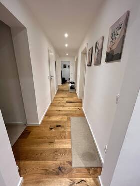 Flur.jpg - andere Wohnungstypen mit 10,50 m² in München zur Miete
