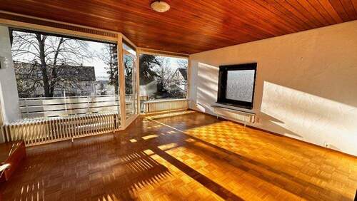 Bild 3 - 7 Zimmer Mehrfamilienhaus, Wohnhaus in Schönaich