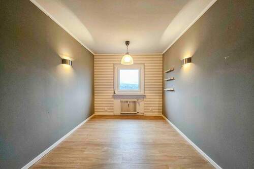 Schlafzimmer II - 4 Zimmer Einfamilienhaus in Rödermark