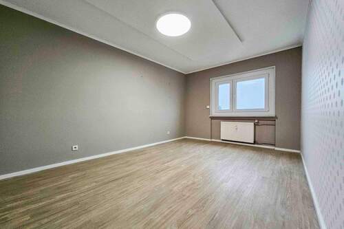 Schlafzimmer mit Ensuite - Einfamilienhaus in Rödermark zum Kaufen