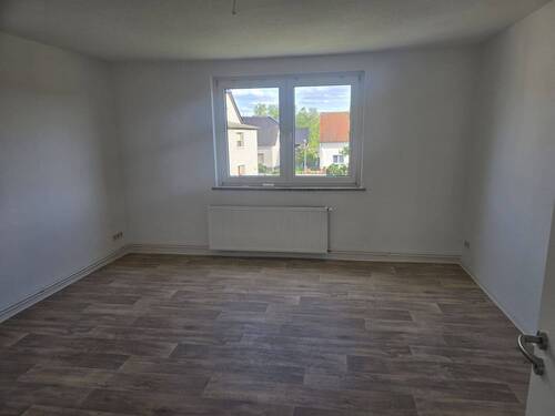 1.OG li Wohnzimmer.jpg - 