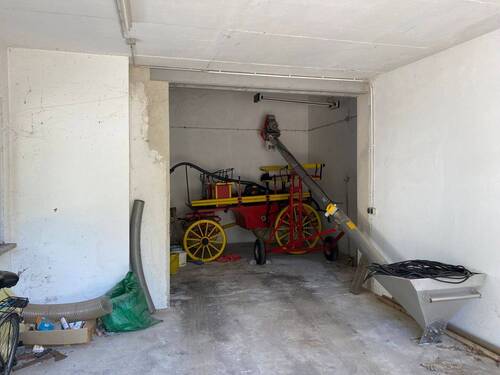 Anbau Gemeindehaus - Garage oder Lagermöglichkeit - 