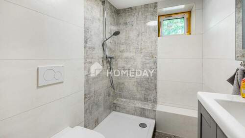KG Badezimmer 1 - 
