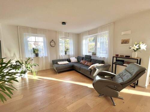 Wohnbereich - Einfamilienhaus mit 190,00 m² in Hengalrn zum Kaufen