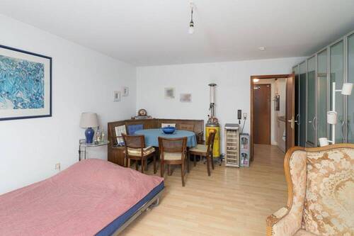 Wohnzimmer Bild II - 1 Zimmer Etagenwohnung in Würzburg