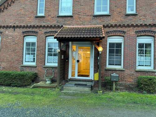 Hauseingang - 1 Zimmer Etagenwohnung zum Kaufen in Jade