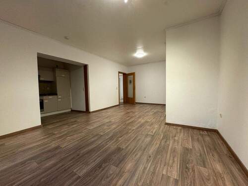 Wohn- Schlafraum - Etagenwohnung mit 30,00 m&sup2; in Jade zum Kaufen