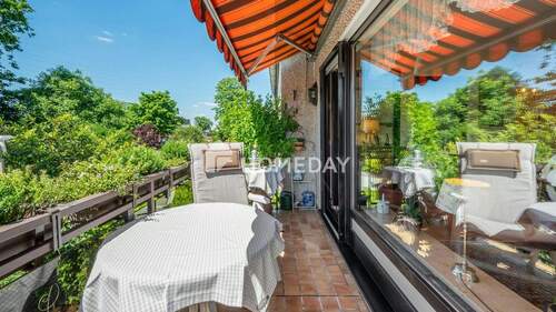 Balkon 2 - 3 Zimmer Etagenwohnung zum Kaufen in Düsseldorf