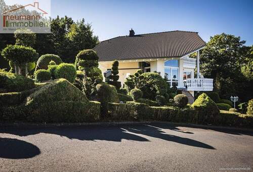 Ansicht Rechts - 3 Zimmer Doppelhaushälfte in Roßbach