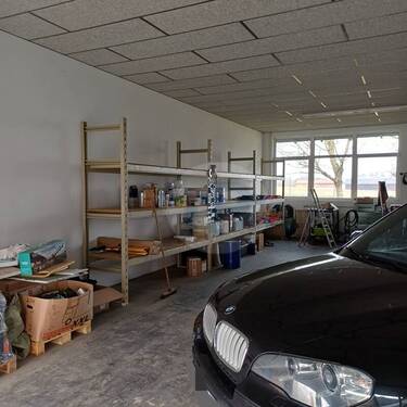 Garage (2) - Halle in Aidenbach