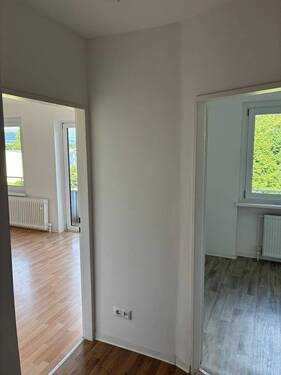 Flur 1.Etage - 4 Zimmer Etagenwohnung zur Miete in Salzgitter