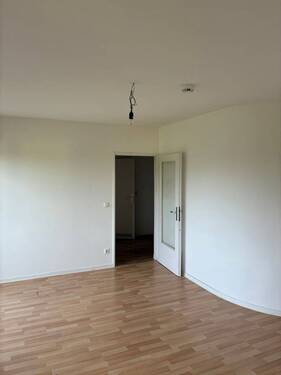 Wohnzimmer 1 - Etagenwohnung mit 72,40 m&sup2; in Salzgitter zur Miete