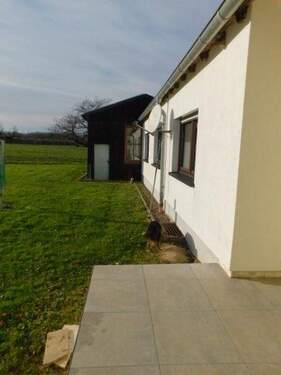 SB3 Ansicht Rückseite m. Terrasse - 5 Zimmer Einfamilienhaus in Piesport