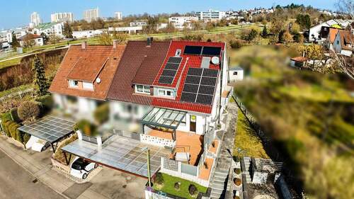 Außenansicht - Familienfreundliche Doppelhaushälfte in Top-Zustand - sofort bezugsfrei