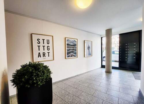 Foyer - Etagenwohnung mit 130,00 m² in Stuttgart zum Kaufen