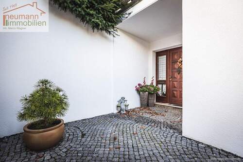 Hauseingang - 5 Zimmer Einfamilienhaus in Reuschenbach