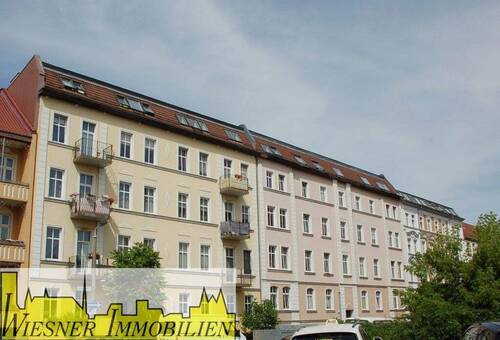 Straßenansicht - Sicherheit für Ihr Vermögen - Vermietete Eigentumswohnung