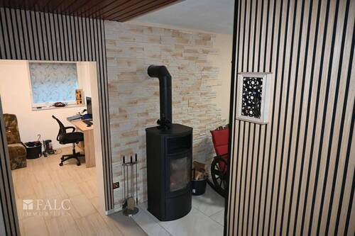 Blick ins Wohnzimmer - 