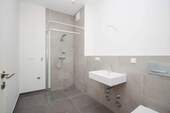 Badezimmer II - 