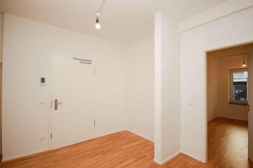 Diele - Etagenwohnung mit 134,00 m² in Düsseldorf / Stadtmitte zur Miete