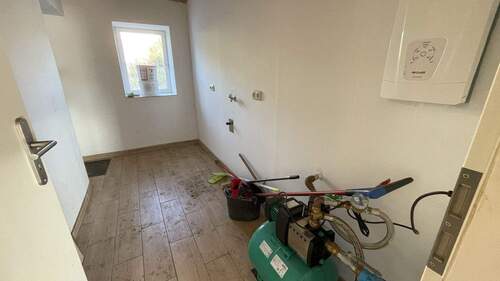 EG HWR/Zugang Stall - 