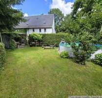 Sanierungsbedürftiges EFH mit 212qm auf 1.770qm Grundstück mit Pool & Doppelgarage + Gartenhaus - Chemnitz Reichenbrand