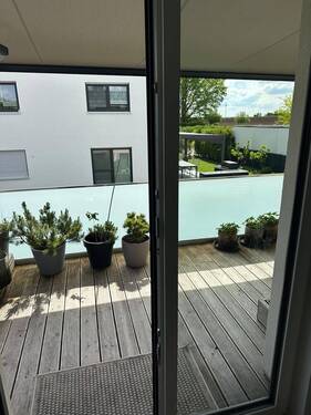 Großer Balkon - 3 Zimmer Etagenwohnung in Veitsbronn