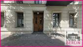 Hauseingang - 4 Zimmer Etagenwohnung zur Miete in Berlin