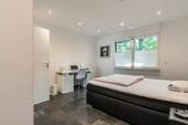 Zimmer 1 - 