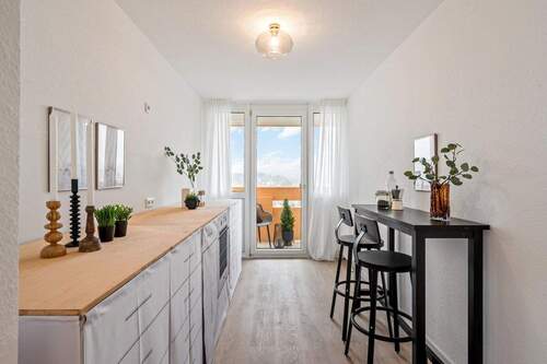 Küche (Beispiel) - Etagenwohnung mit 98,00 m&sup2; in Taunusstein zum Kaufen