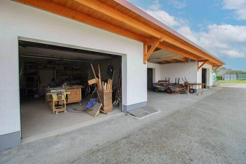 Garage - 3 Zimmer Einfamilienhaus zum Kaufen in Ivenack