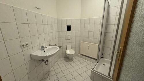 Bad - 1 Zimmer Etagenwohnung in Dresden
