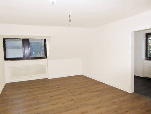 Zimmer 1 - Küche - 2 Zimmer Etagenwohnung zur Miete in Nürnberg