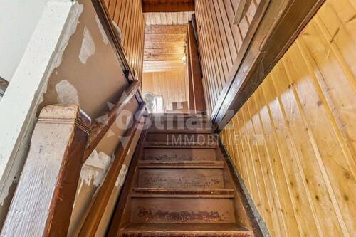 Treppenaufgang zum DG - 