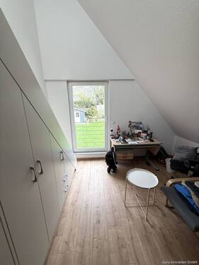 Jugendzimmer 2 - 