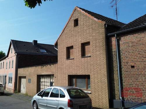 Herzlich Wilkommen - 8 Zimmer Einfamilienhaus zum Kaufen in Zülpich / Geich